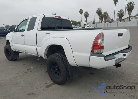 2015 Toyota Tacoma Prerunner z USA, uszkodzony, nr VIN 5TFTX4GN4FX043936